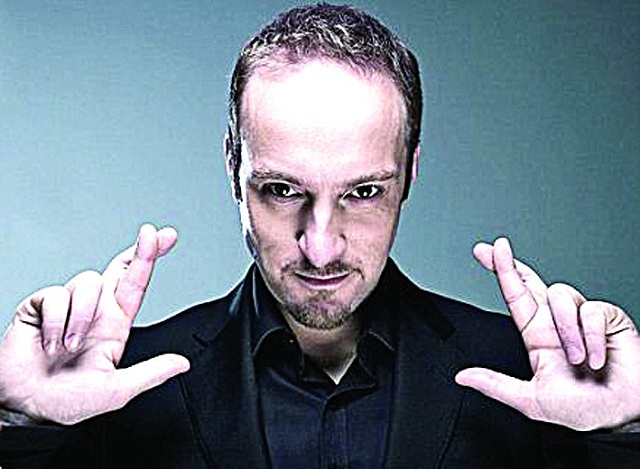 来访者进入催眠状态的时候会有两种明显的体验现象:一是高度集中的注意力,二是能够自由表达意识和意志的能力。这些细节能够帮助催眠学习新手更好地入门,宁缺在每个时间节点该采取什么样的行动。