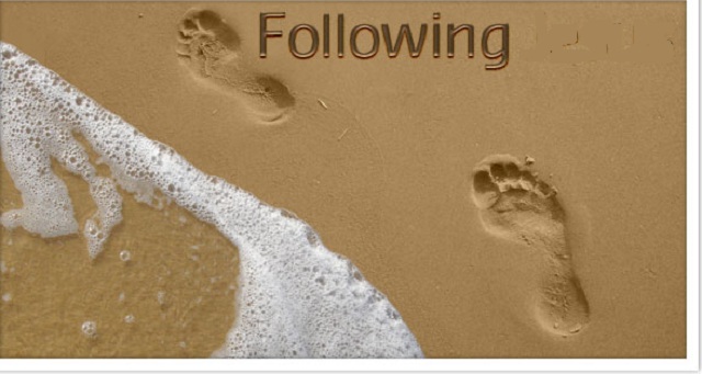 催眠师一定要细心观察并敏锐地对来访者的表现做出反应,及时跟随并引导来访者的行为表现。