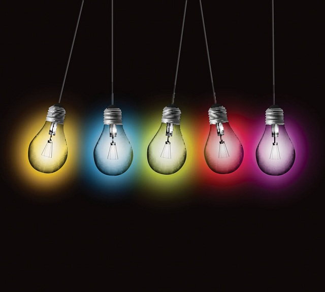 下梯法、烛光法、照镜法、时针法、听音乐法、听节拍器法，这六种自我催眠的方法都能让我们进入一个非常好的催眠状态。